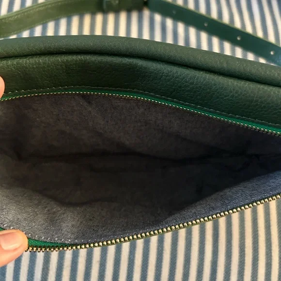 Clare V Green Leather Grande Fanny NWOT - Picture 4 of 6